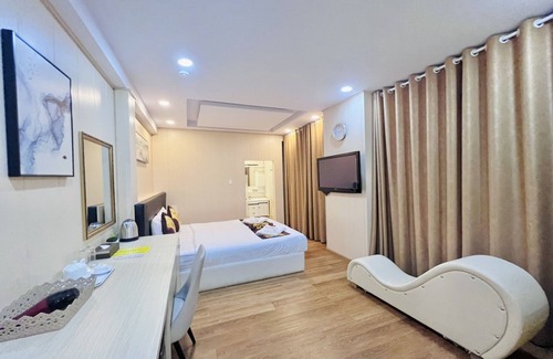 Binh Tan Hotel | Truc Huyen Hotel
