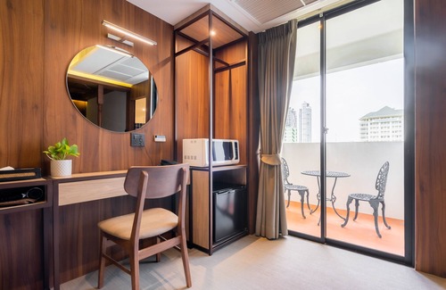 Thanon Phaya Thai Hotel | True Siam Phayathai Hotel