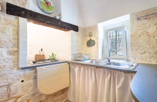 Antonelli House | 'Trulli I Cedri, Monopoli' with Private Terrace and Private Garden