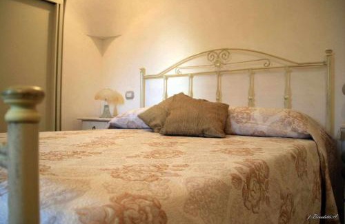Ostuni House | Trullo Antico with exclusive swimming pool
