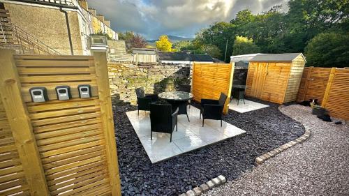 Bangor Apartment | Tryfan - Snowdonia, North Wales