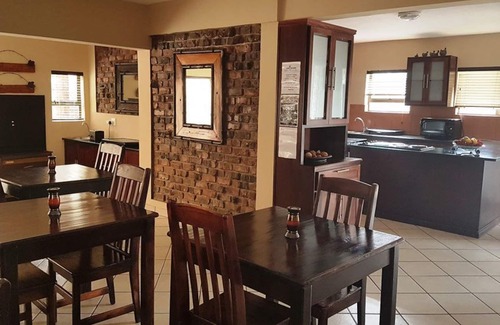 Langenhoven Park House | Tsessebe Guesthouse