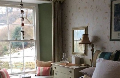 Caerhays Bed & Breakfast | Tubbs Mill House