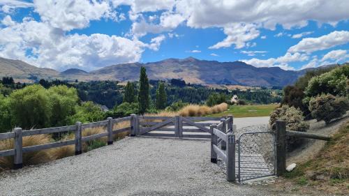 Lower Shotover Apartment | Tucker Beach Private Exclusive Retreat
