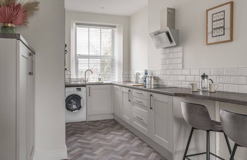 Windermere Apartment | Tudor House-Windermere Centre