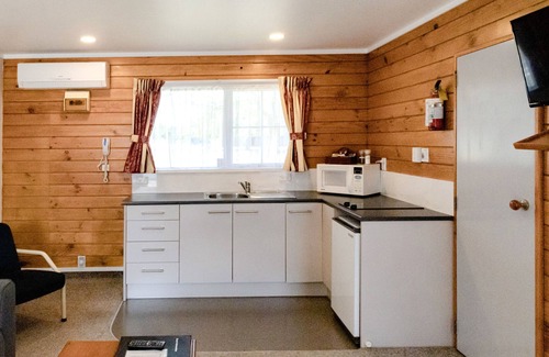 Gisborne Hotel | Tudor Park Motel
