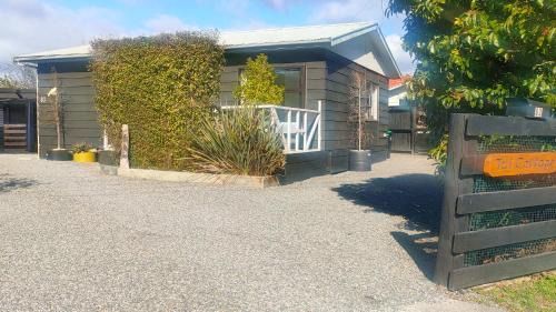 Martinborough House | Tui Cottage