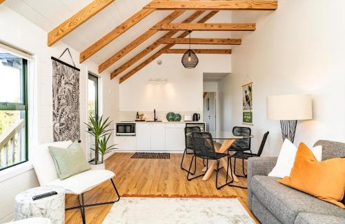 Mangawhai Apartment | Tui & Nikau Cabins