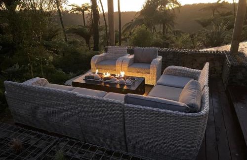 Lower Kaimai Villa | TuiLodge