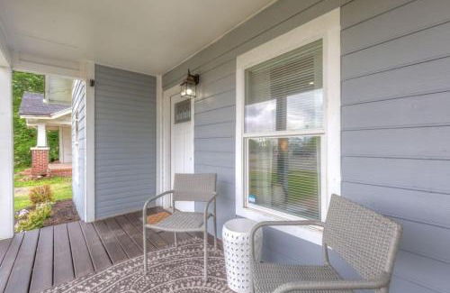 Tulsa House | Tulsa Boho Bungalow - King Bed Near Dtwn, EXPO, TU