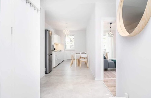 Srodmiescie Apartment | Tumskie Ogrody II 14 |Near Wyspa Słodowa | Parking