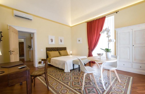 Trani Bed & Breakfast | Turenum Apartment B&B