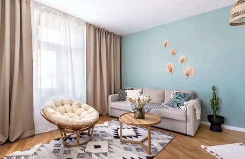 Prague 2 Apartment | TurnKey | Angelo Roma Apartment I