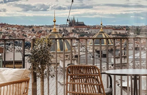 Prague 2 Apartment | TurnKey | Angelo Roma Apartment – Luxury View