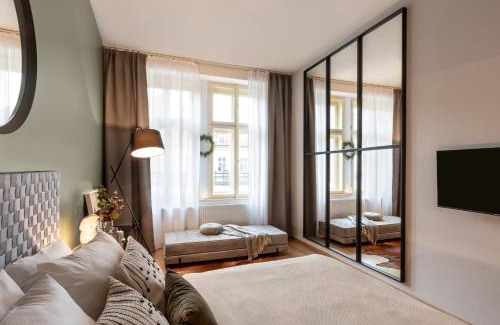 Karlin Apartment | TurnKey I Main Bus Station Apartments