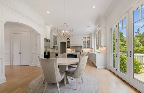 Village of Southampton House | Turnkey Southampton Gem