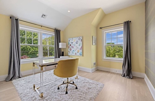 Village of Southampton House | Turnkey Southampton Gem