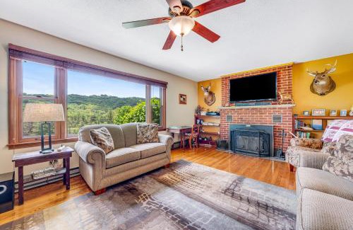 Banner Elk House | Turnpike Traditional