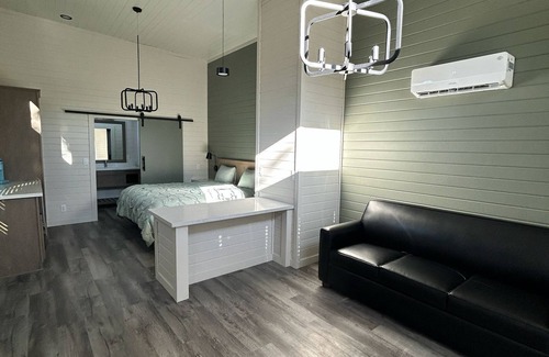 Cottonwood-Verde Village Hotel | Turquoise Triangle