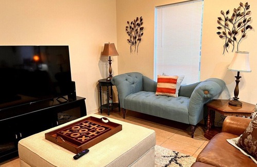 Tyler Apartment | Turquoise1