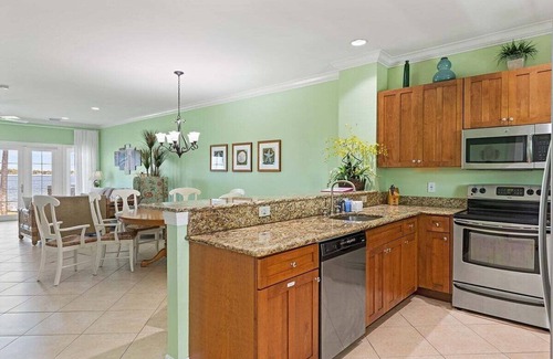 Indigo Reef Marina Homes House | Turtle Cove at Indigo Reef~ Pet-friendly Townhome, 31' Boat Slip!