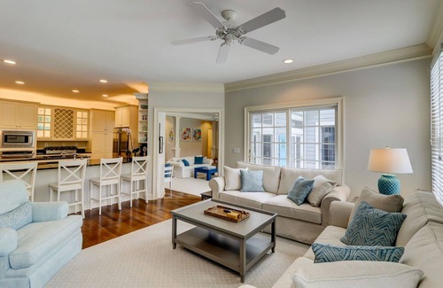 Vanderhorst Plantation House | Turtle Point Golf Views, Private Pool, Dog Friendly!