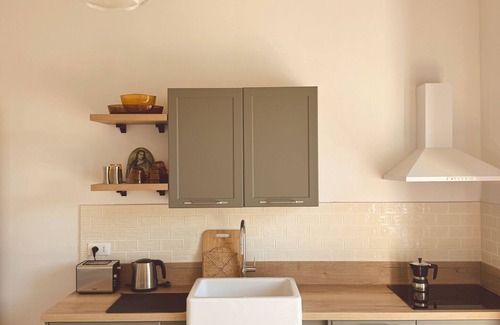 Aquilea Apartment | Tuscan Duplex with Breathtaking Views just 10 minutes away from Lucca