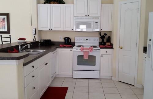 Tuscan Hills Villa | Tuscan Hills/Disney area, 4 Bedrooms 3 Baths Pool/Spa/Game Room