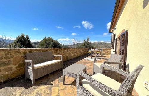 Seggiano Apartment | Tuscany Panoramic View - Relax in Val D'Orcia