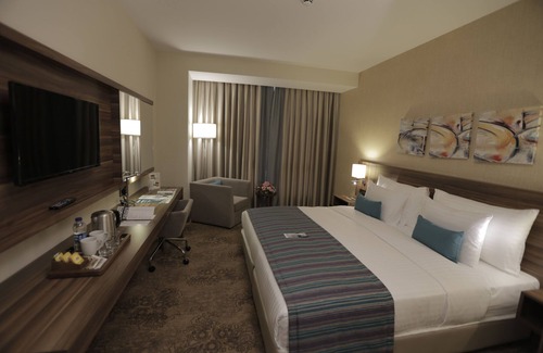 Buyukcekmece Hotel | Tuyap Palas