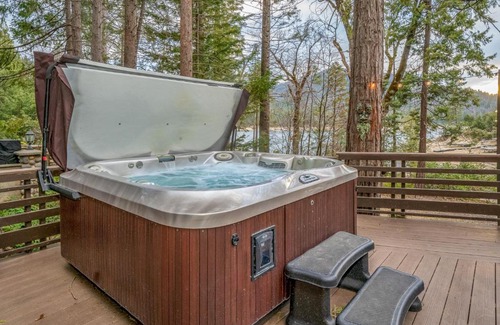 Bass Lake House | Twets Lakefront