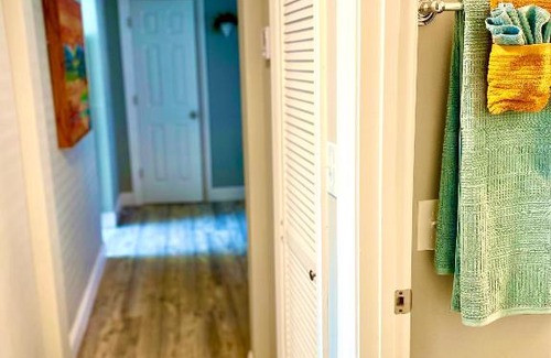 Downtown Omaha Apartment | Twice as nice get away!