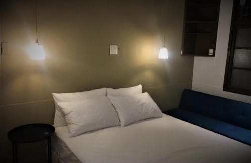 West Central District House | Twilight Art Villa