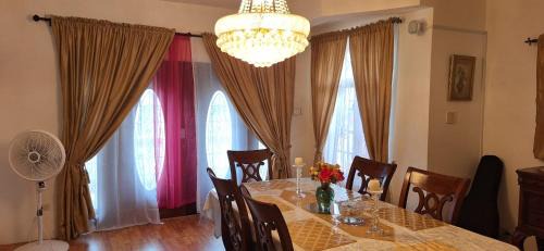 Wotton Apartment | Two and Three Bedroom at GoBajac