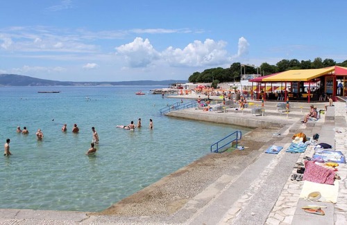 Novi Vinodolski Apartment | Two bedroom apartment with terrace and sea view Novi Vinodolski (A-5558-a)