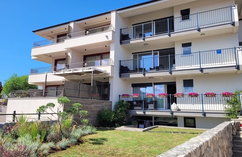 Porat Apartment | Two bedroom apartment with terrace and sea view Porat, Krk (A-19349-b)