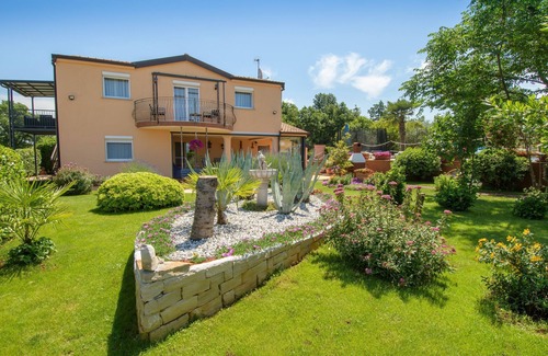 Stranici kod Nove Vasi Apartment | Two bedroom apartment with terrace and sea view Stranići, Poreč (A-24558-a)