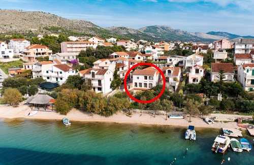 Grebastica Apartment | Two bedroom apartment near beach Grebaštica, Šibenik (A-461-b)