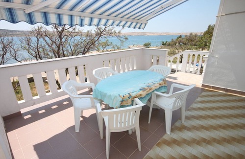 Kustici Apartment | Two bedroom apartment near beach Kustići, Pag (A-6355-c)