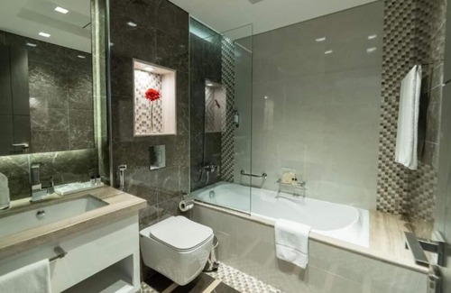 Al Mankhool Apartment | Two Bedroom Apartment Near Al Maya Supermarket By Luxury Bookings