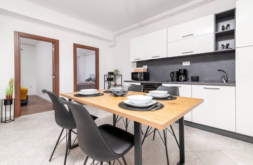 Mali Vareski Apartment | Two bedroom apartment with terrace Peruški, Marčana (A-24578-a)