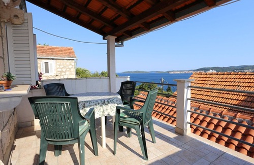 Kuciste Apartment | Two bedroom apartment with terrace and sea view Kučište - Perna, Pelješac (A-10143-a)
