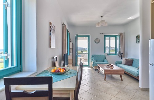 Naousa House | Two Bedroom Cycladic House With Sea View