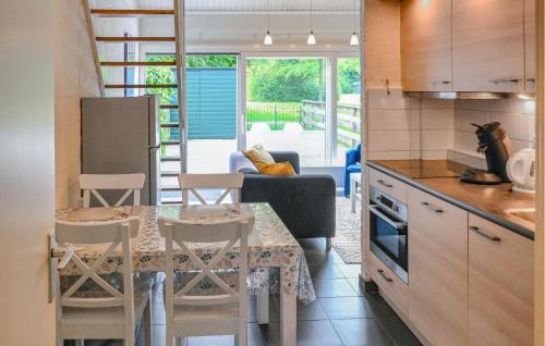 Bruinisse House | Two-Bedroom Holiday Home In Bruinisse