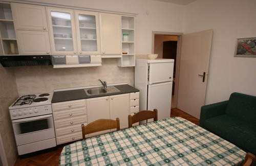 Turanj Apartment | Two bedroom apartment with terrace and sea view Turanj, Biograd (A-6445-b)