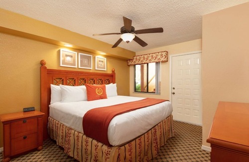 West Kissimmee Resort | Two-Bedroom Villa resort One Mile from DISNEY