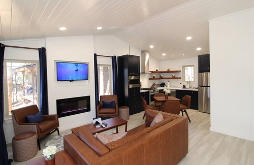 Angel Fire Cabin | Two Cabins on Same Property, Fire Pit, Free Sledding & S'mores, BBQ, A/C