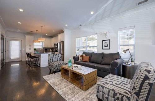 Nashville House | Two Elegant Townhomes - Perfect for Large Groups