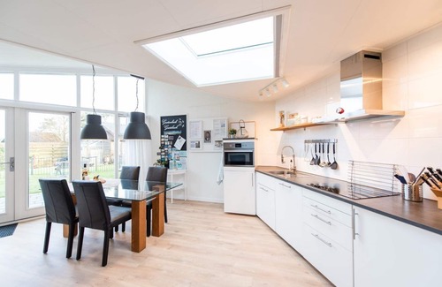 Ballum House | Two person Studio, Kapitein Brouwer.