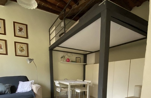 Piombino Apartment | Two-room apartment in the historic center.